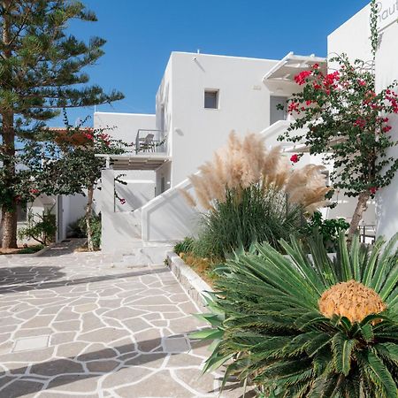 Nautilus Apartments-Suites Páros Eksteriør bilde