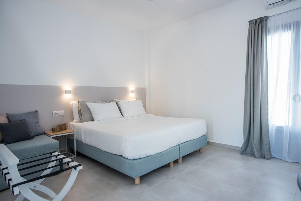 Nautilus Apartments-Suites Páros Eksteriør bilde