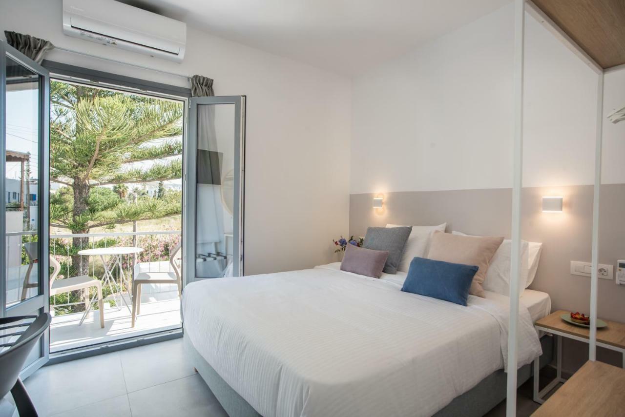 Nautilus Apartments-Suites Páros Eksteriør bilde
