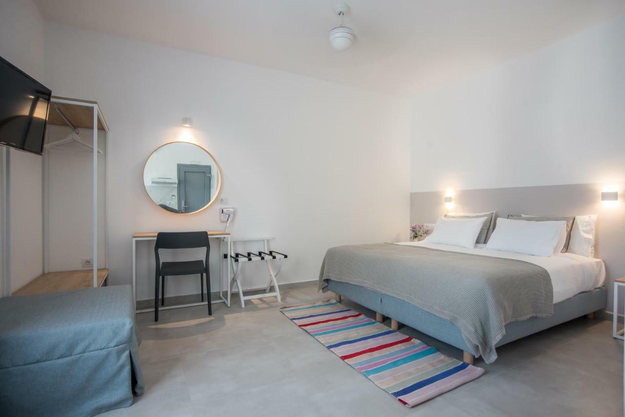 Nautilus Apartments-Suites Páros Eksteriør bilde